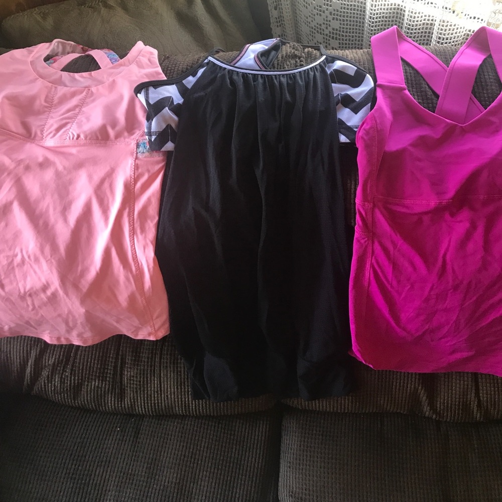 Bundle of 3 small lululemon tanks