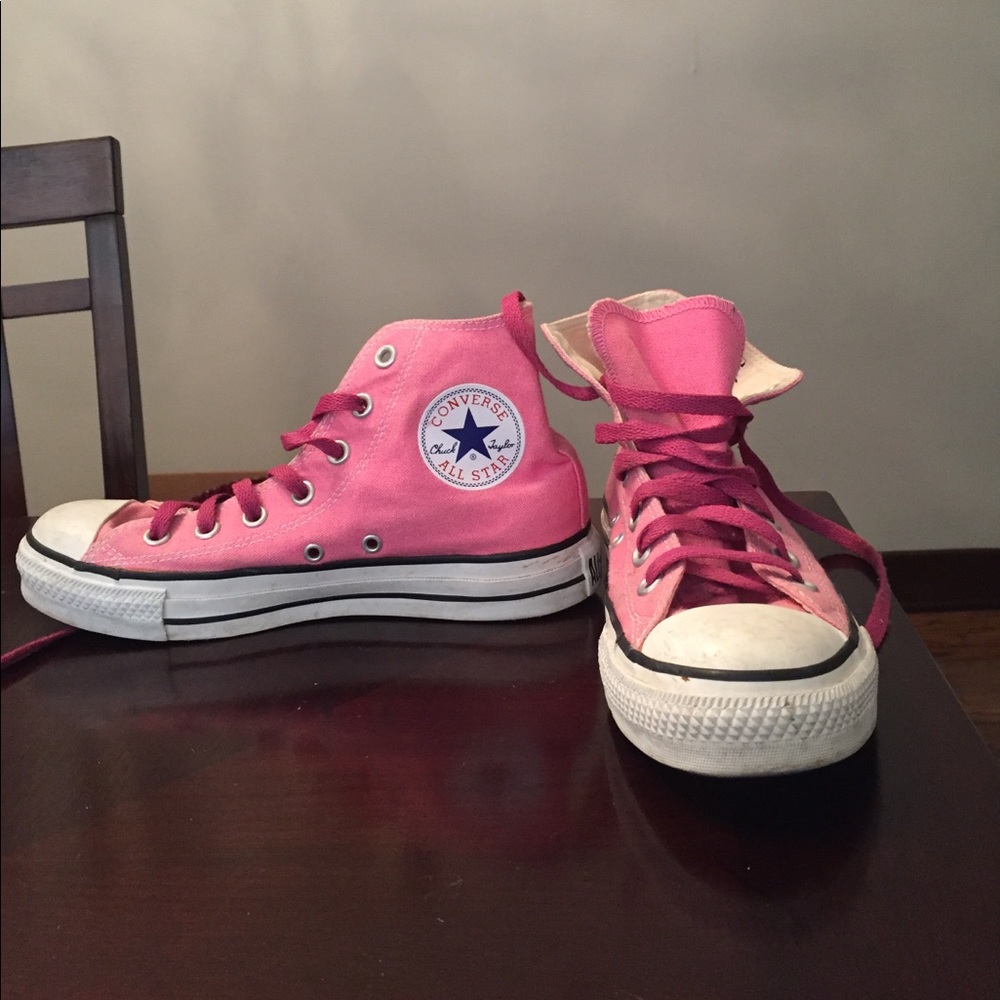 💕👟Pink Converse👟💕