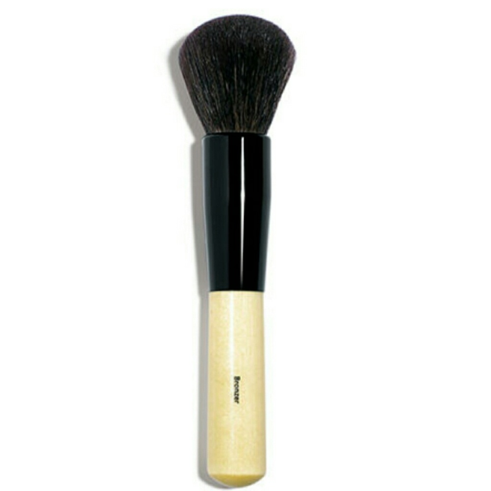 🍁HP 🍁Bobbi Brown Bronzer Brush🍁