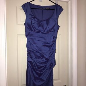 Beautiful cocktail dress in EUC!