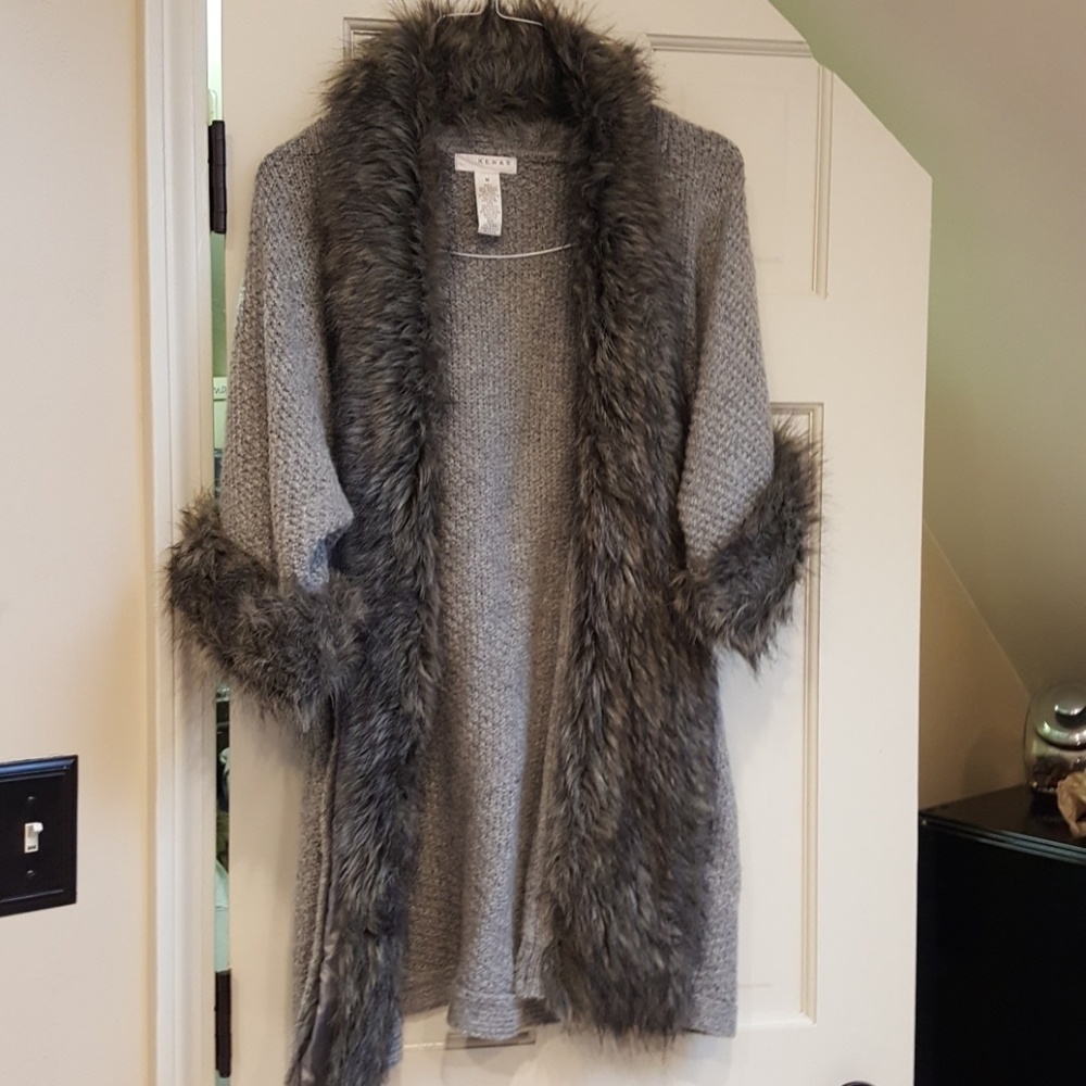 Beautiful Grey Sweater with Faux Fur
