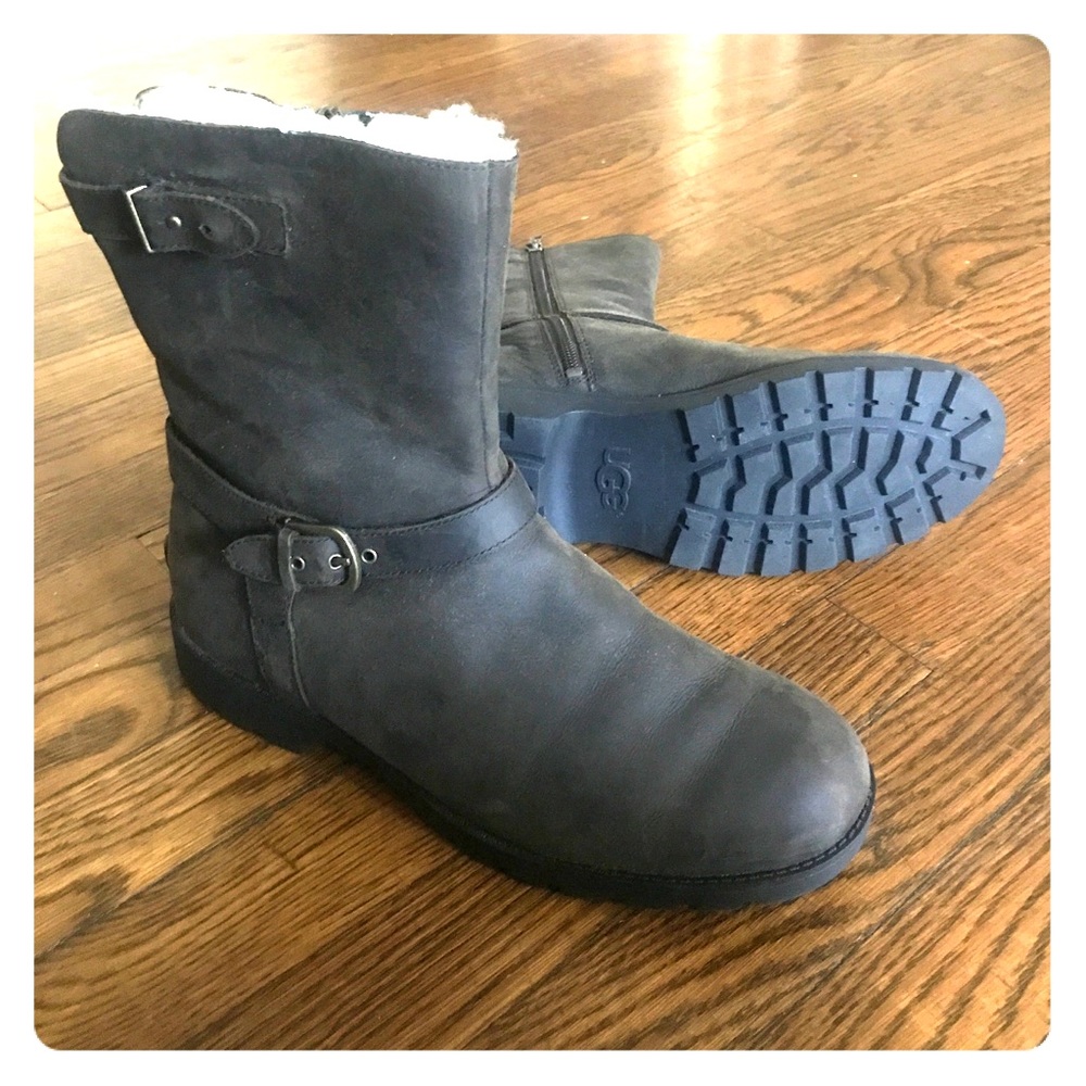 Women's Ugg boots size 10