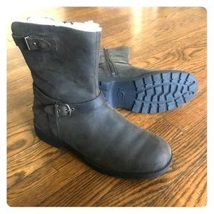 Women's Ugg boots size 10