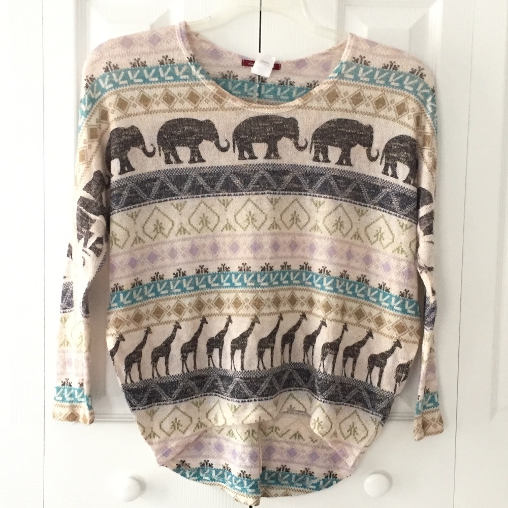 Womens Animal tribal print knit top