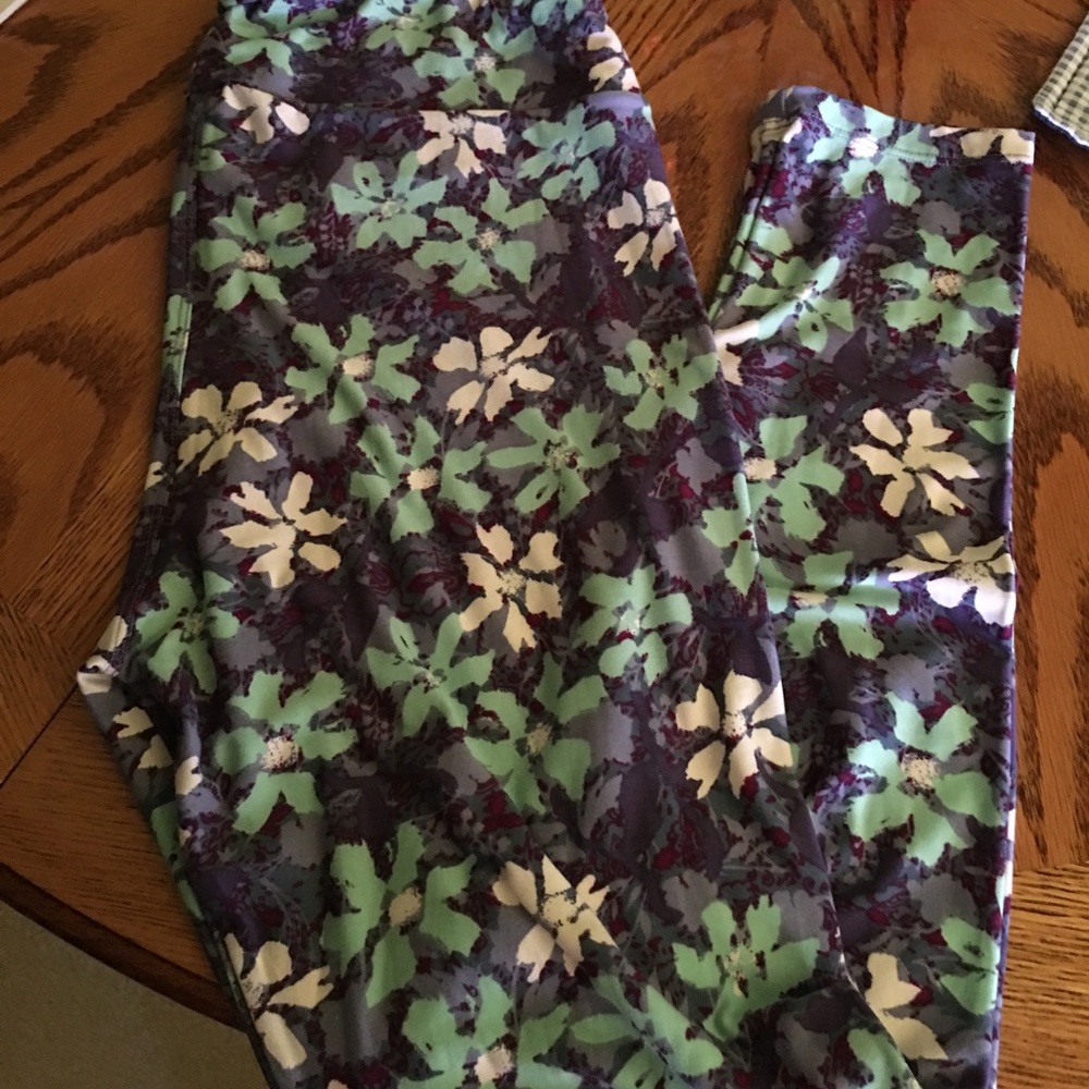 Lula Roe Leggings