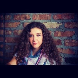 Meet your Posher, Isabella