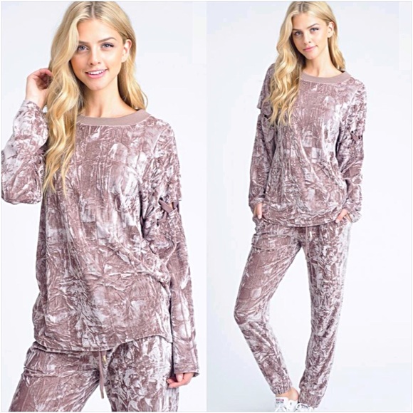 Softest Mocha Cream Velvet Laceup Top SML - Picture 5 of 5