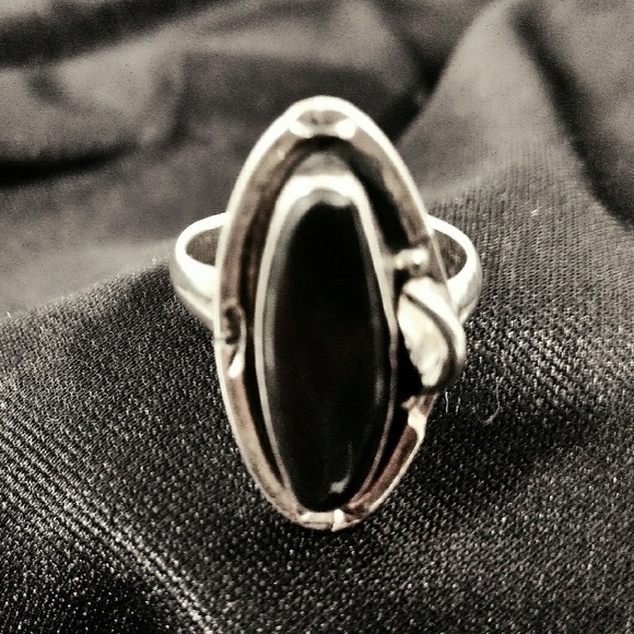 Vintage Jewelry - ​Vintage Sterling Silver & Onyx Early Mexican Ring