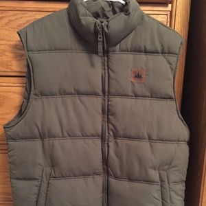 Mens Field and Stream Puffy Vest L