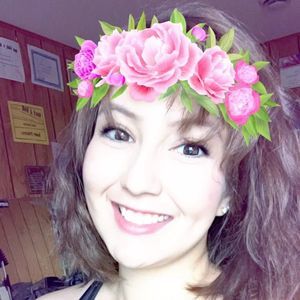 Meet your Posher, Loni