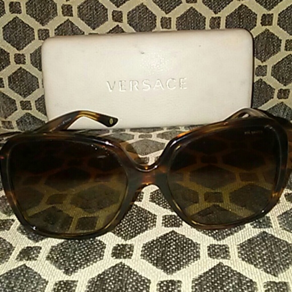 authentic VERSACE Shades - Picture 1 of 8