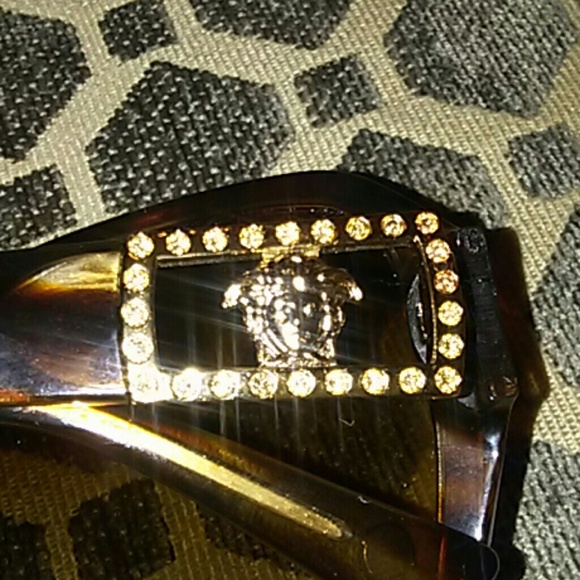 authentic VERSACE Shades - Picture 6 of 8