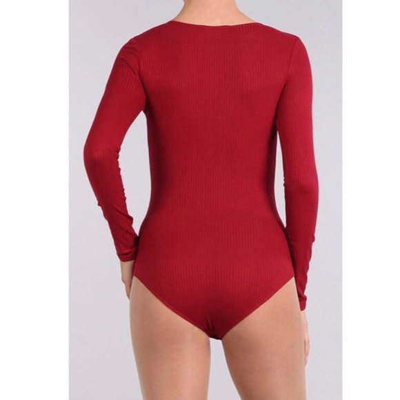 RED RIBBED TEXTURED BODYSUIT! - Picture 3 of 3