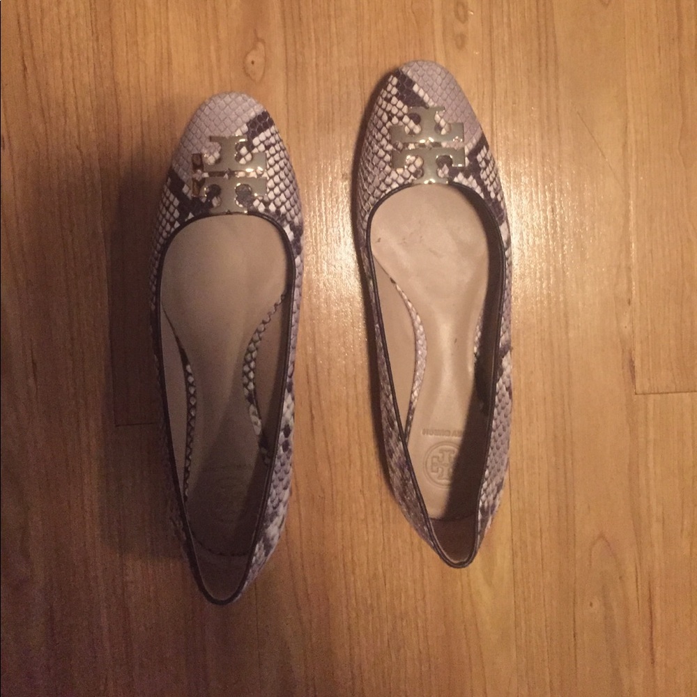 Gently used Tory Burch Ballet Flats (size 8.5).