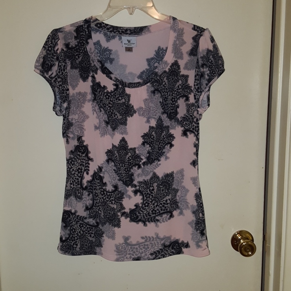 Cute short-sleeve blouse