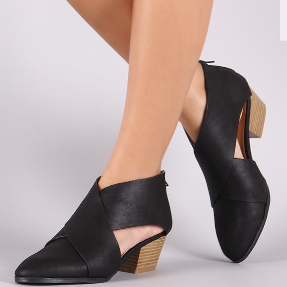 ladies low chunky heels little booties. black - Picture 3 of 7