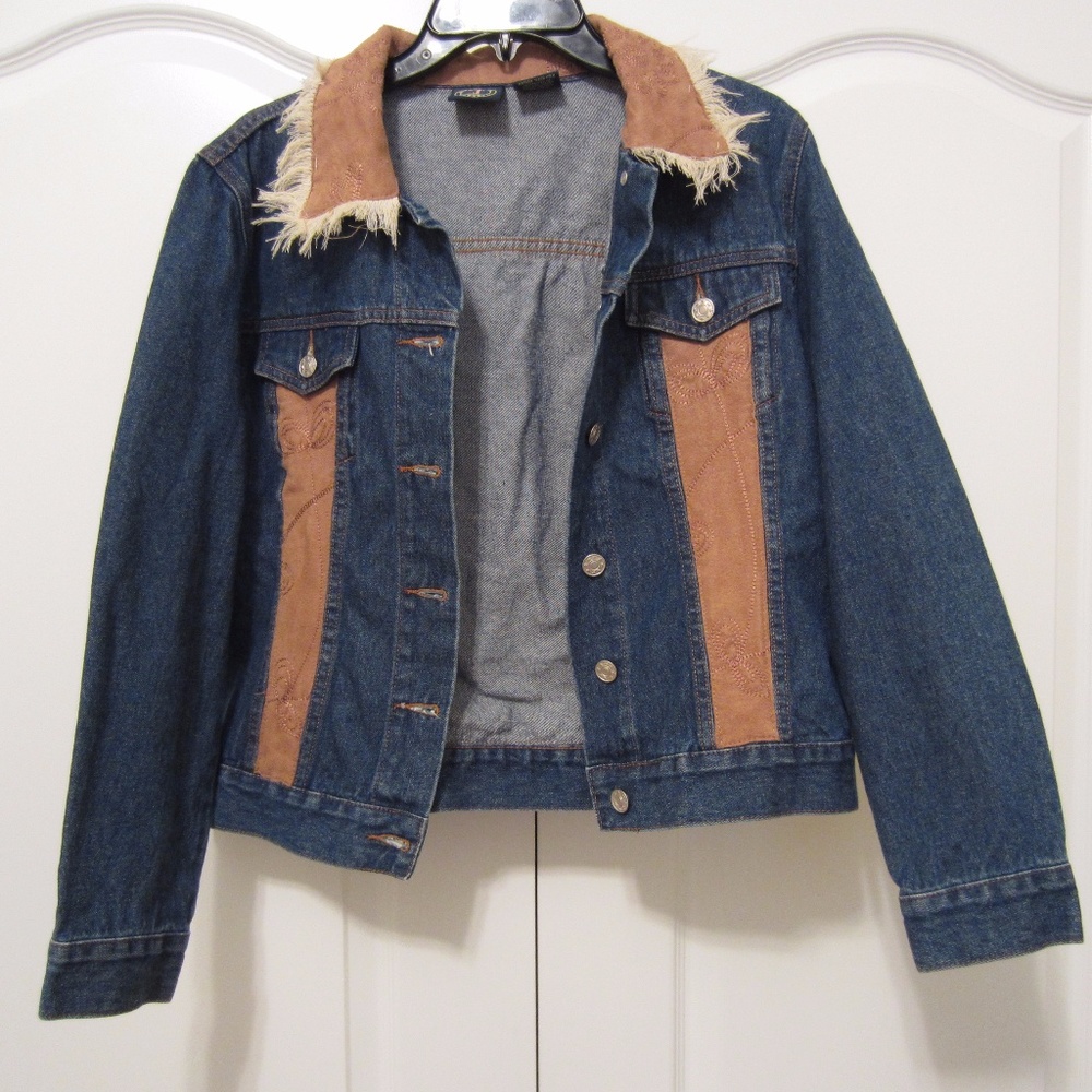 Blue Denim Jean Jacket with Tan Suede Trim Medium