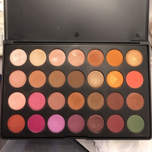 Morphe Brushes Other - LE Jaclyn Hill Favorites eye pallet