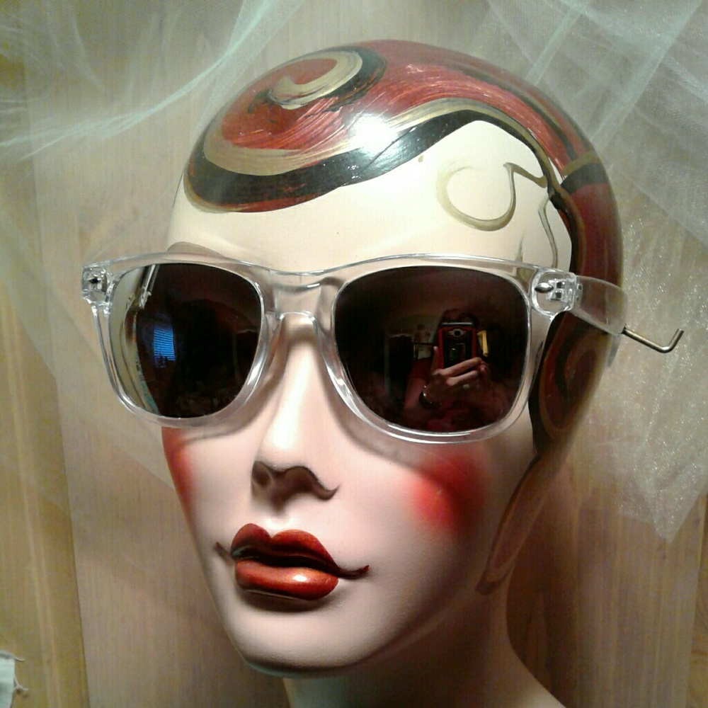COLORWORKS Eyewear "RAY" Wayfarer look in Crystal