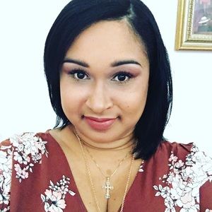 Meet your Posher, Caroline