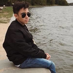 Meet your Posher, Sebastian