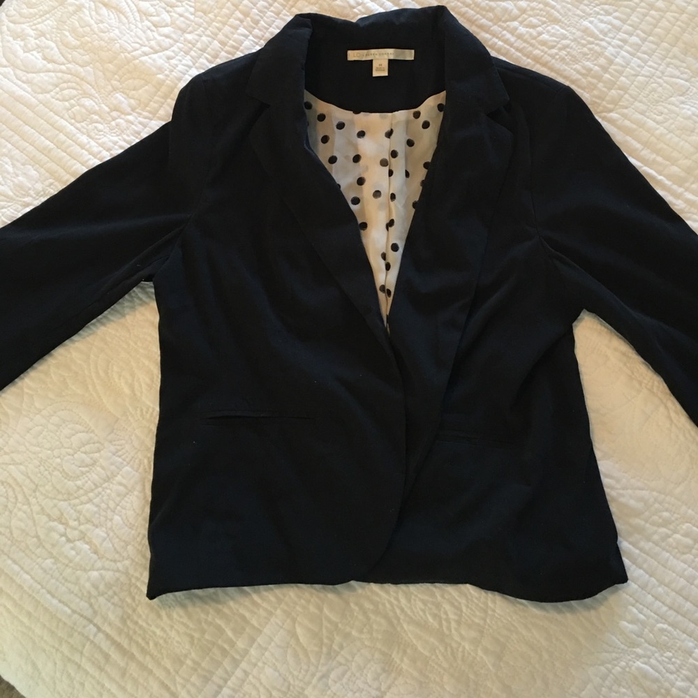 Black blazer with 3/quarter sleeve