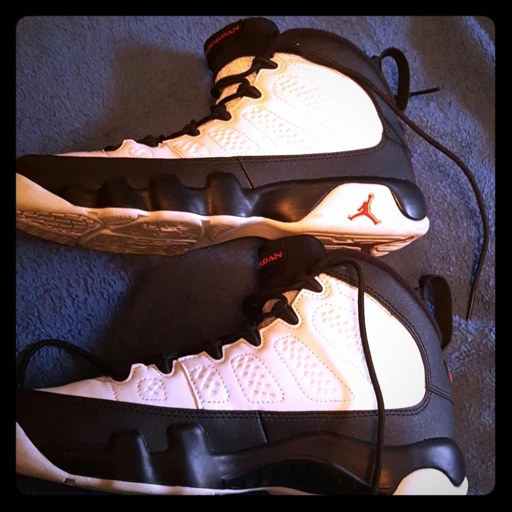 Air Jordan 9