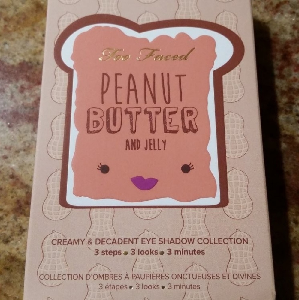 Two Faced Eyeshadow palette