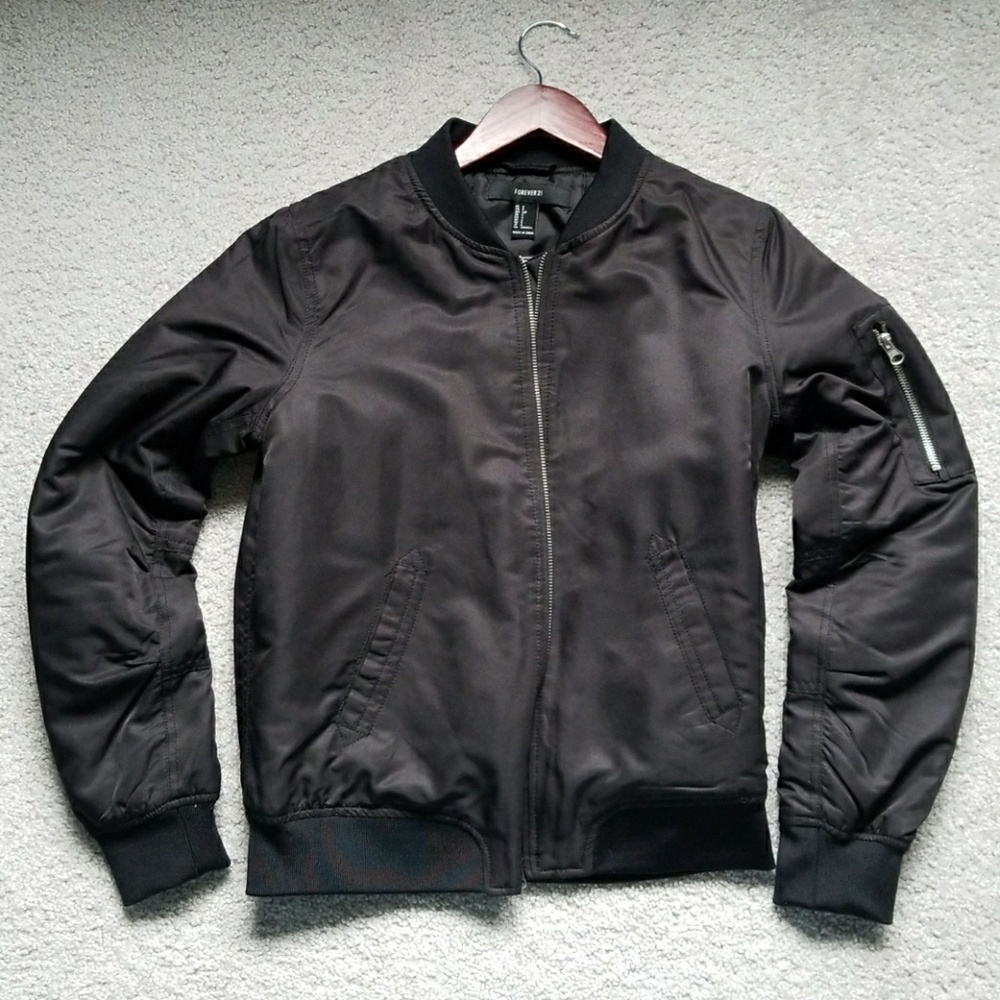 F21 black bomber with side zip