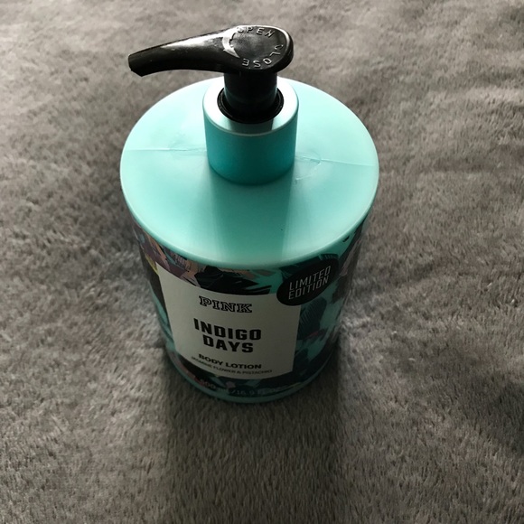 Victoria’s Secret Body Lotion-Indigo Days - Picture 2 of 2