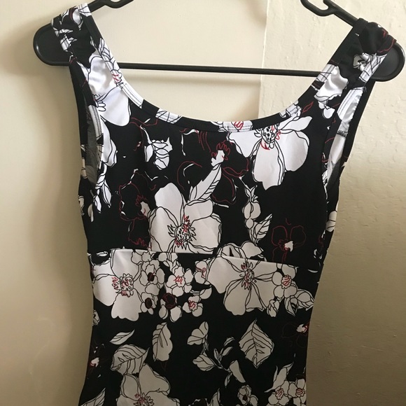 Flower top - Picture 3 of 6