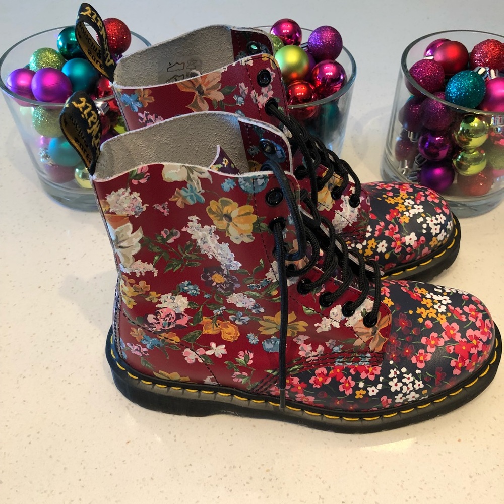 Floral Dr. Martens EU 39 and US 8 1/2 -9