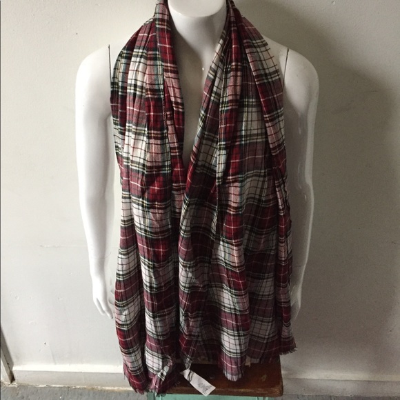 Armani Exchange scarf 🌷🌹🌺 - Picture 3 of 4