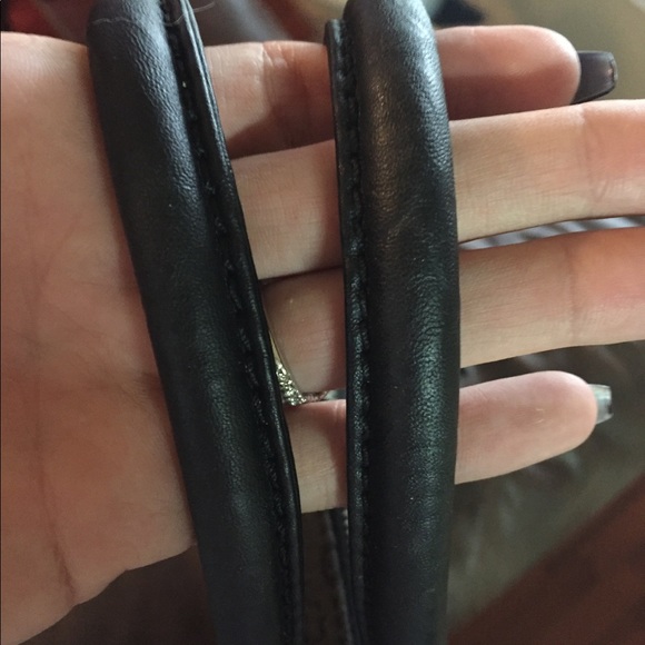 NWOT GUESS PURSE🛍 - Picture 4 of 8