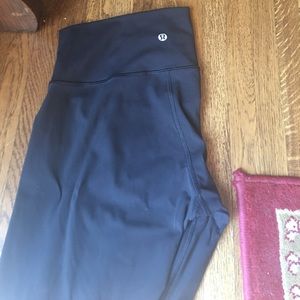 wonder under lulu lemon leggings size 8 NO TRADE
