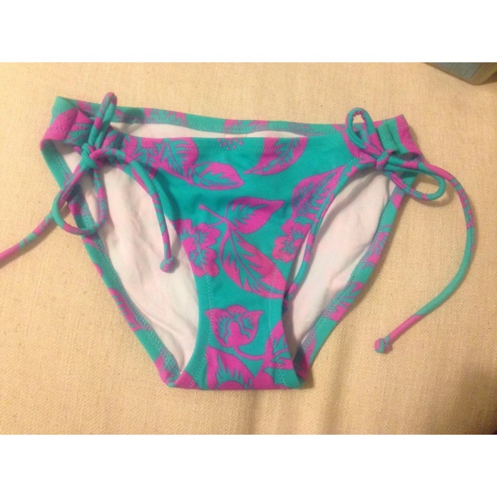 4/$25 Tropical side Tie leaf bikini bottom XS