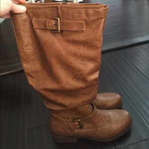 Brown boots