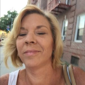 Meet your Posher, Michele