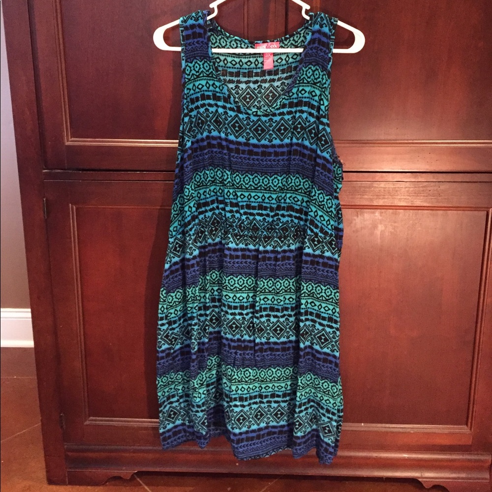 Sleeve-less aqua tunic