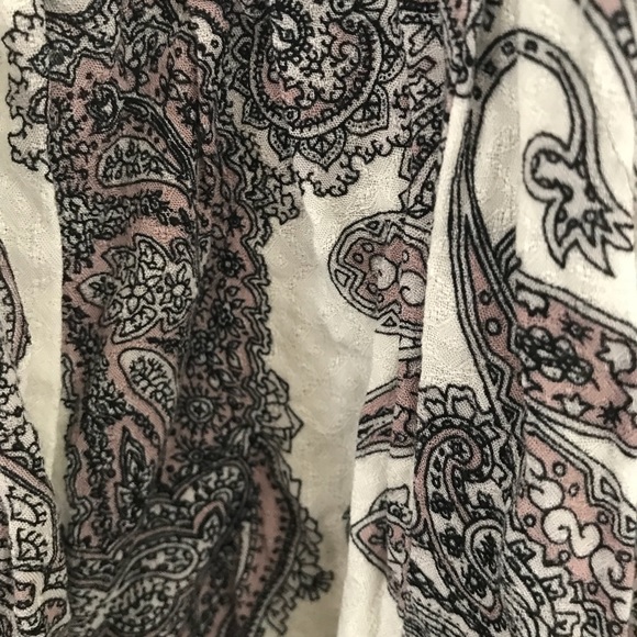 Xhilaration top - Picture 6 of 7