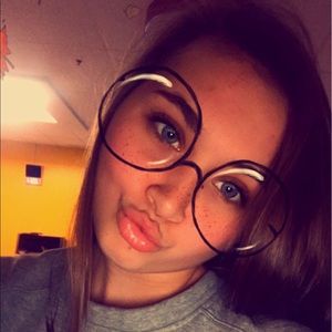 Meet your Posher, Keleigh