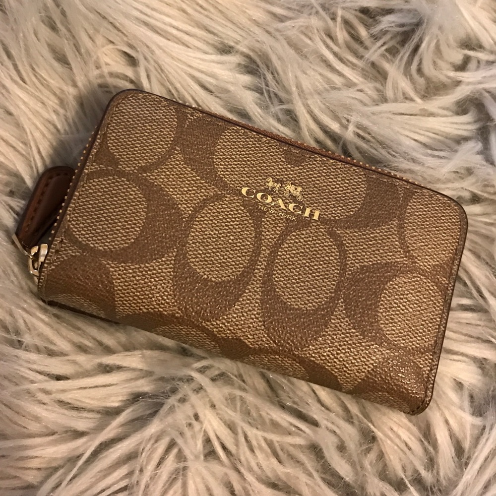 Authentic Coach Wallet