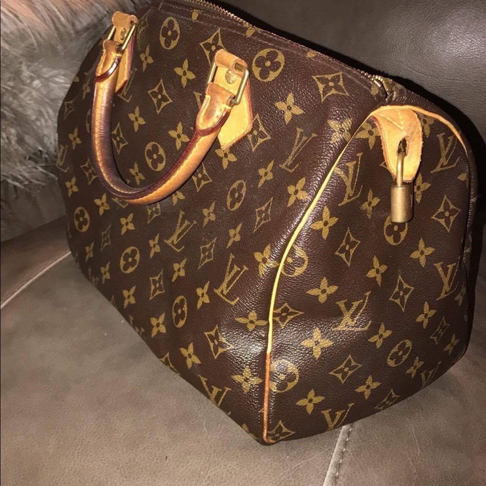 09' Louis Vuitton Monogram Speedy 30