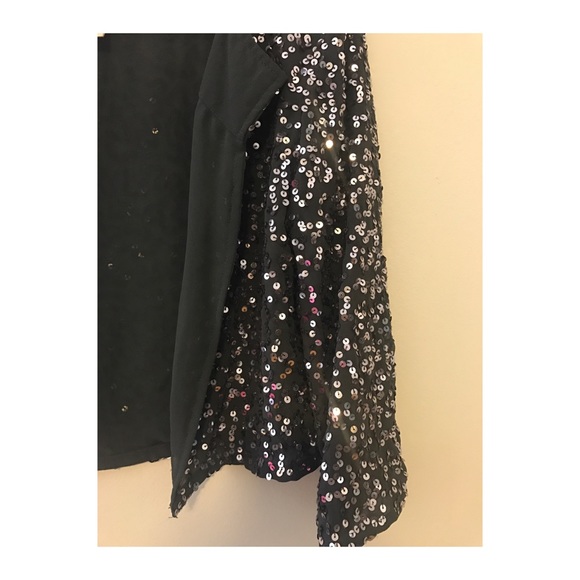 Urban Outfitters Grey Sequin Top - Picture 5 of 5