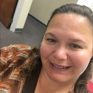 Meet your Posher, Suzanne