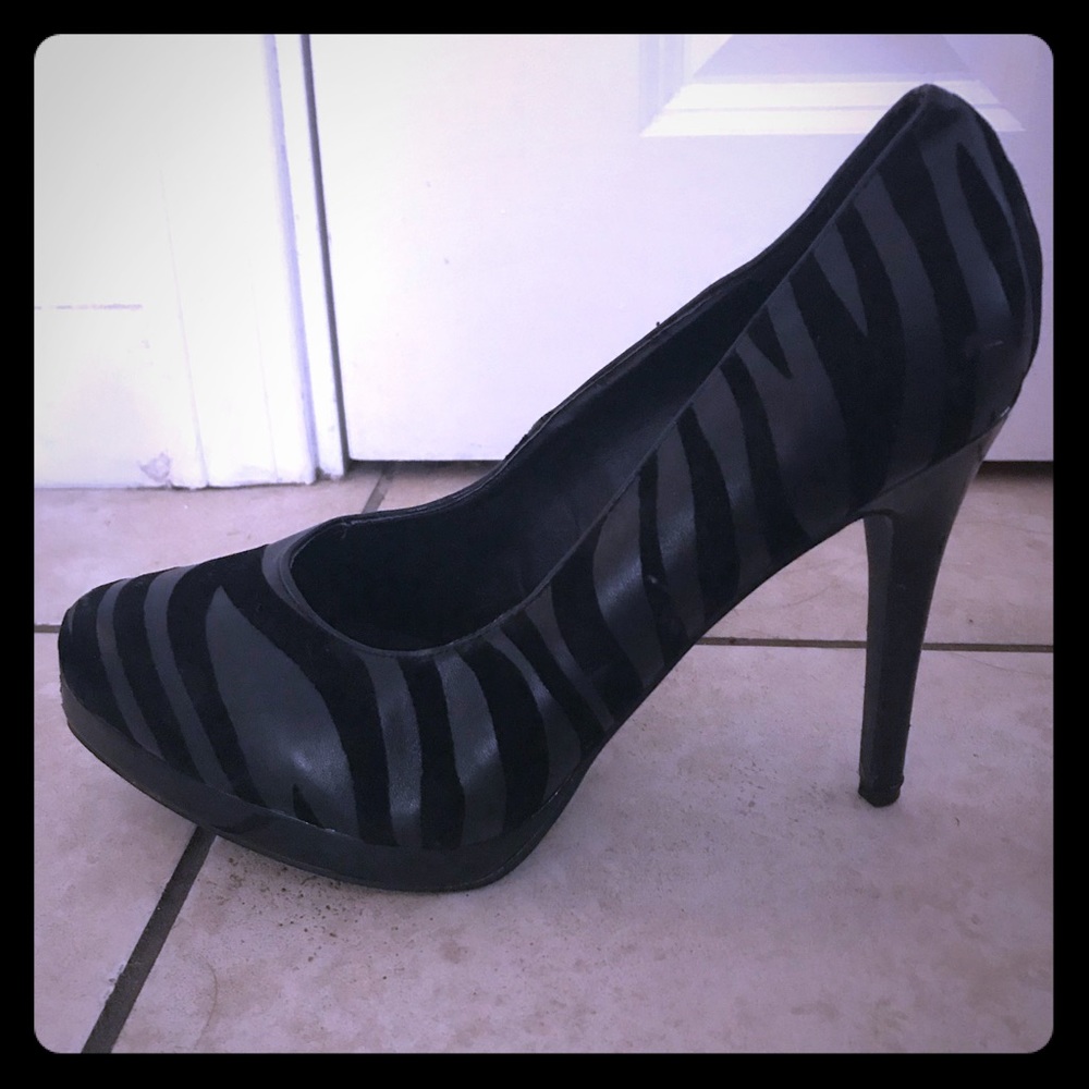 Sexy , velvet  stripped , Black heels 🖤