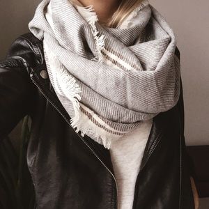 Infinity scarf