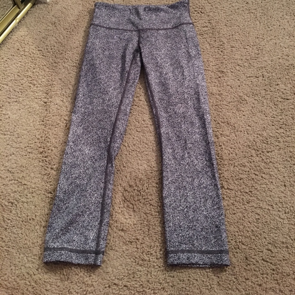 Lulu cropped leggings