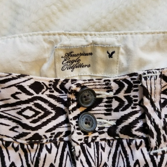 Black and white A&E Short Shorts Sz 00 - Picture 2 of 6