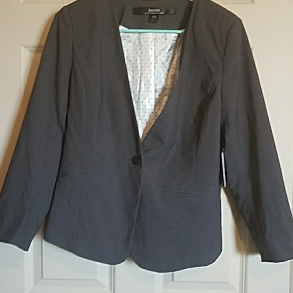Gray blazer